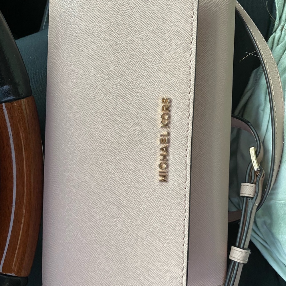 Michael Kors Crossbody